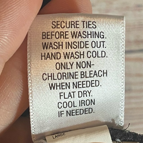 Elle Blouse - Picture 7 of 7